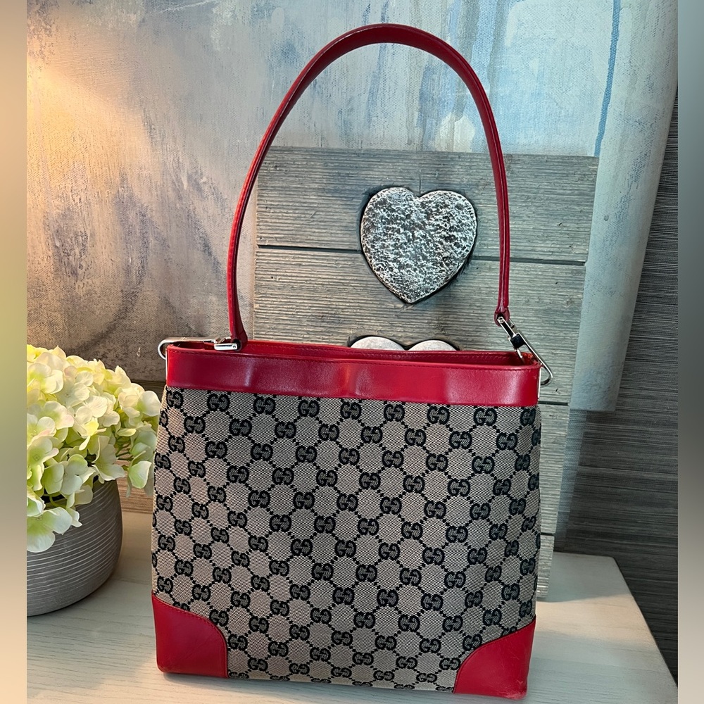 Gucci shoulder bag